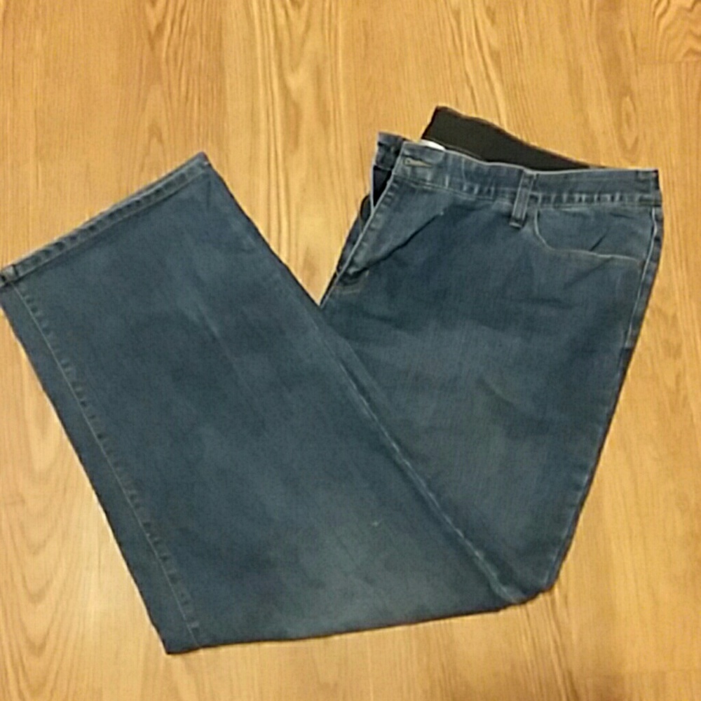 Jeans - Picture 2 of 3
